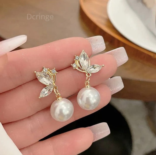 Diamond Leaf Pearl Earring